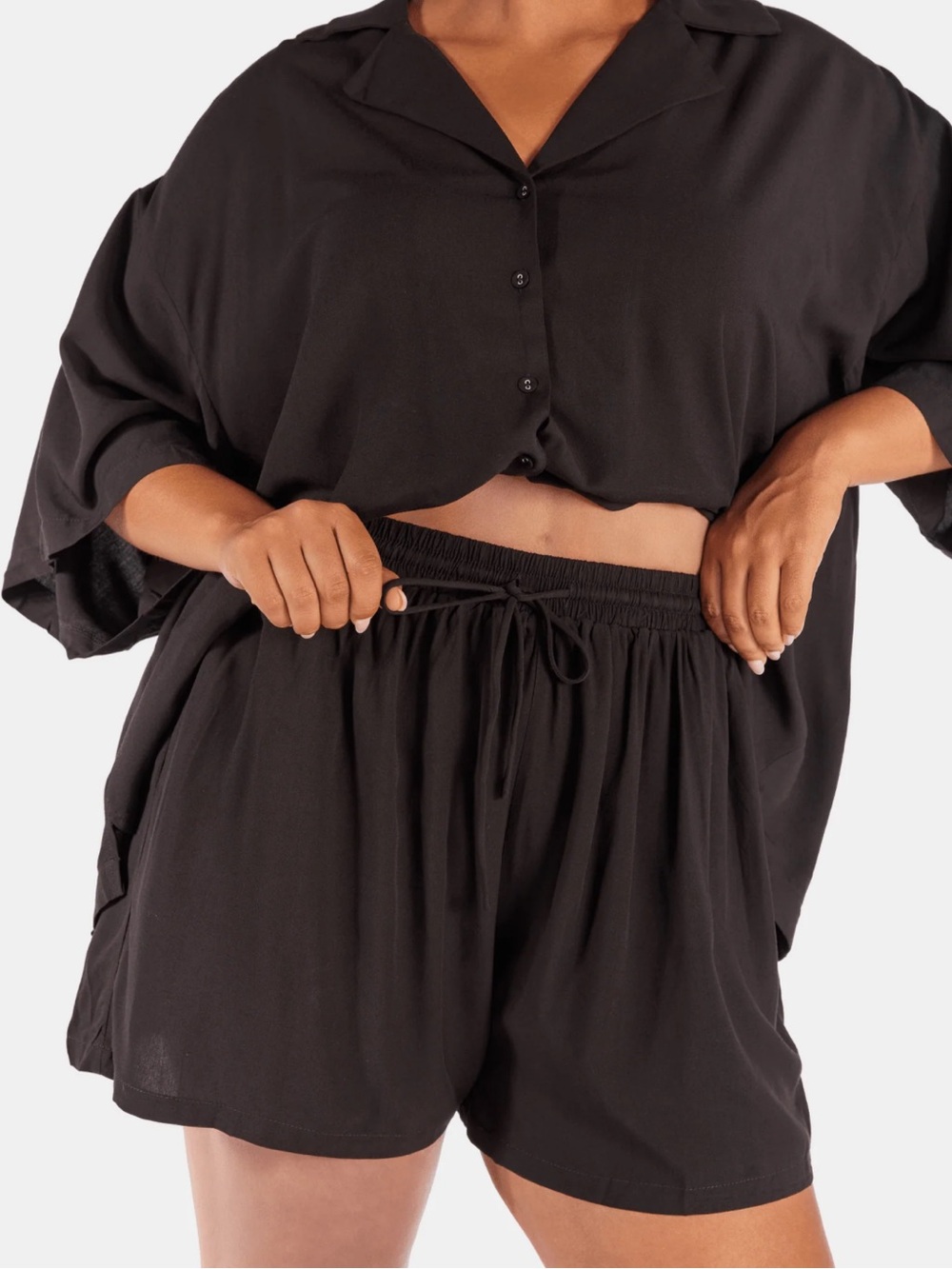 NWT Lullaby Club Matilda Shorts Sz M/L Black